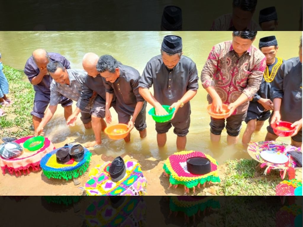 Potang Bolimau Kasai Desa Baluang Kampar Tradisi Sambut Ramadan.