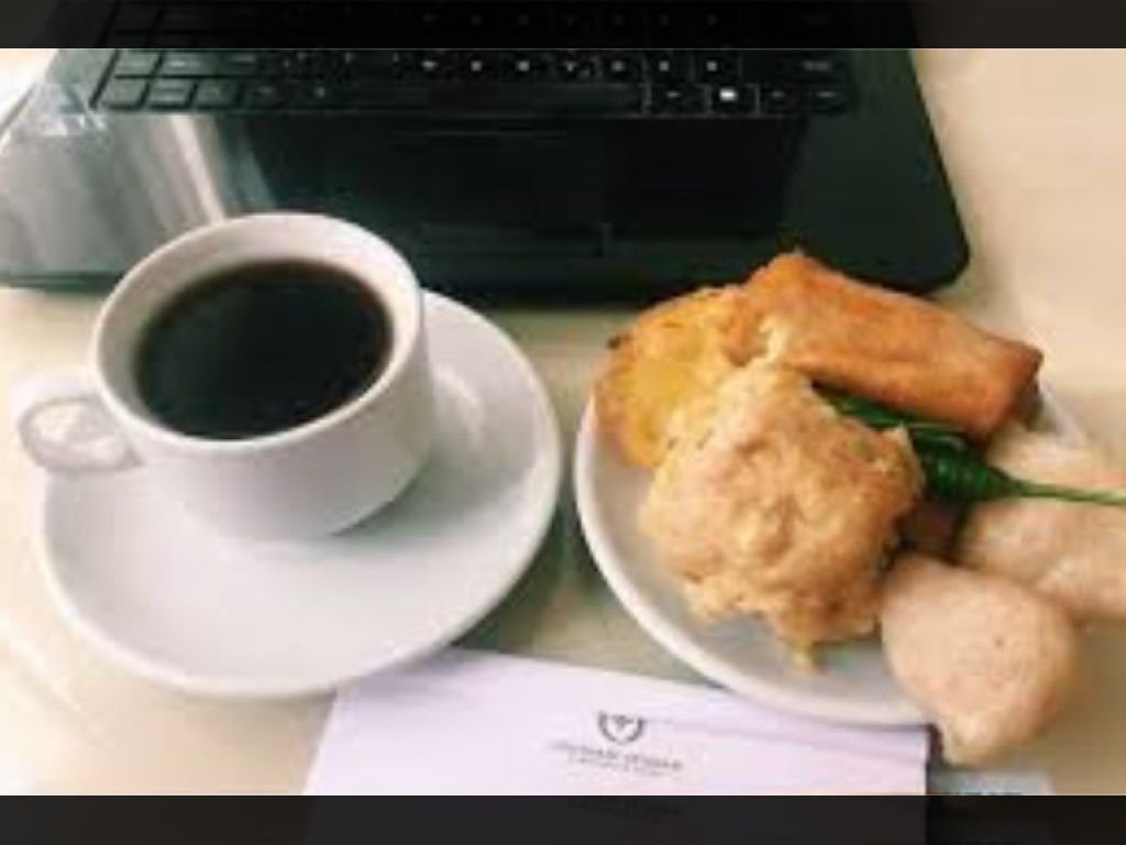 Kopi Manis dan Gorengan: Nikmat Sesaat atau Risiko Seumur Hidup