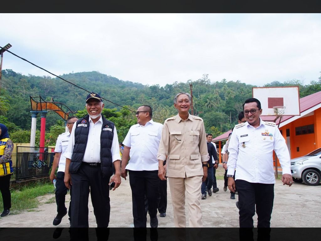Menteri PU Pastikan Ruas Jalan Setangkaiâ€“Batusangkar Sepanjang 25 KM Akan Diaspal Tahun Ini