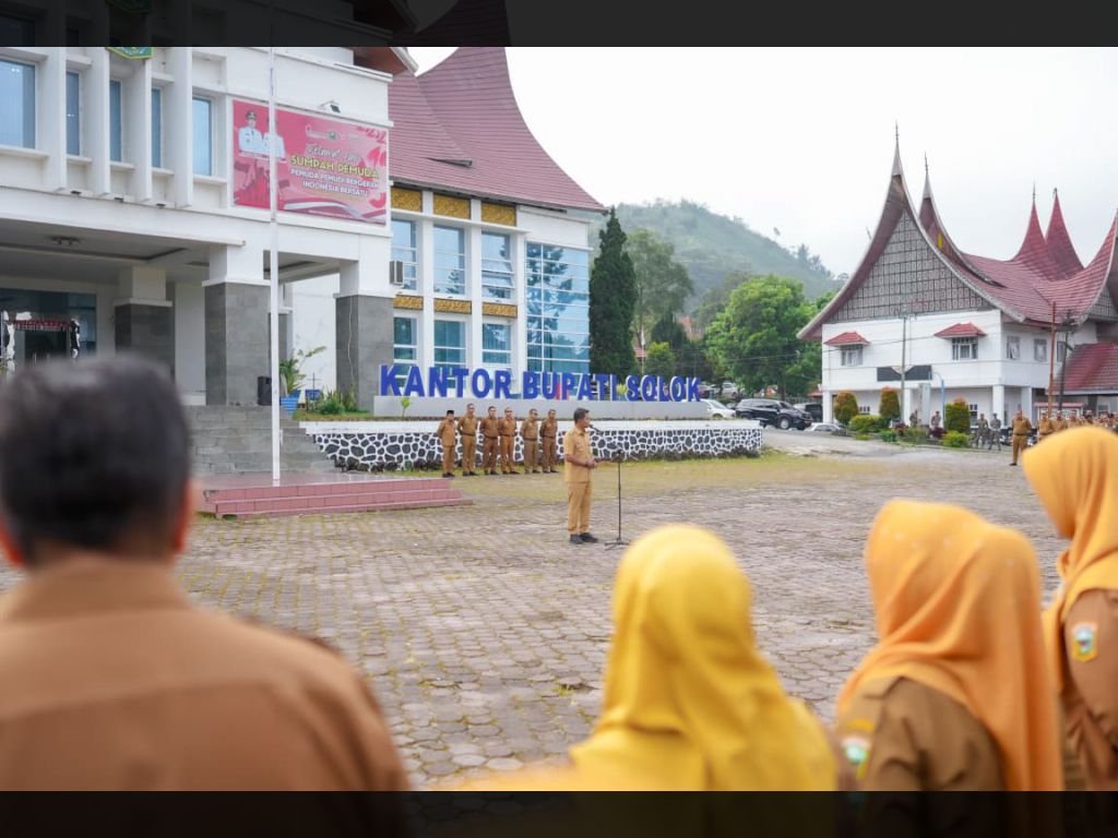 Bupati Solok Ajak ASN Awali Tahun Baru dengan Semangat Baru, Kedisiplinan Ditingkatkan