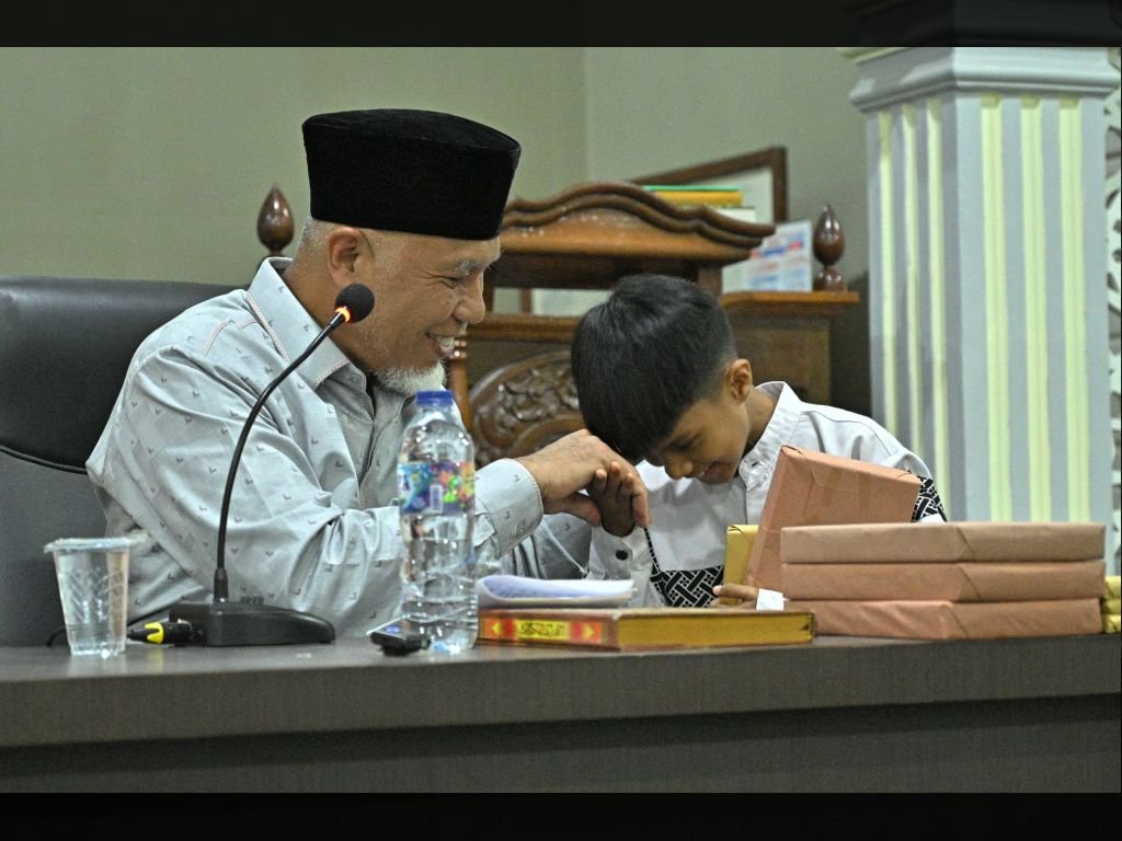 Safari Ramadan di Payakumbuh, Gubernur Mahyeldi Ajak Warga  Perkuat Iman, Siapkan Generasi Emas