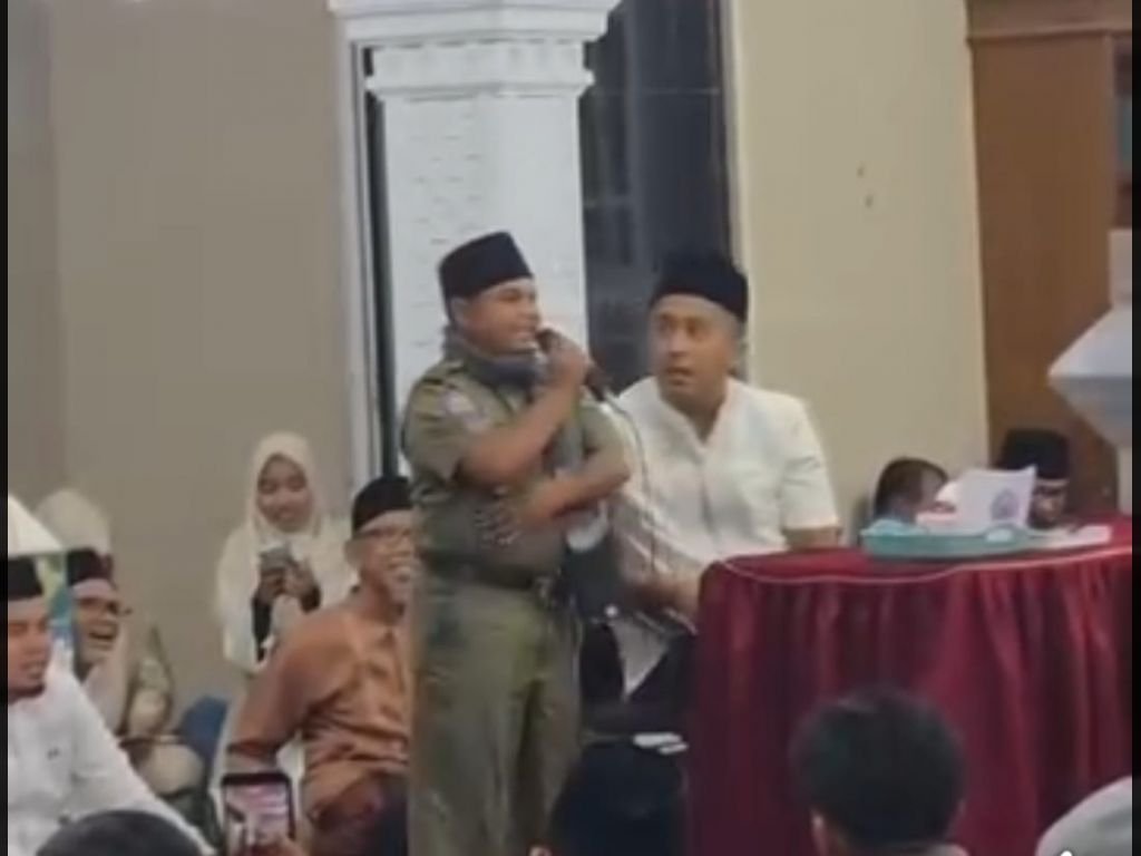 Masjid Padang Japang Menjadi Kunjungan Pertama Tim Safari Ramadhan Dipimpin Vasko Rusmeimy