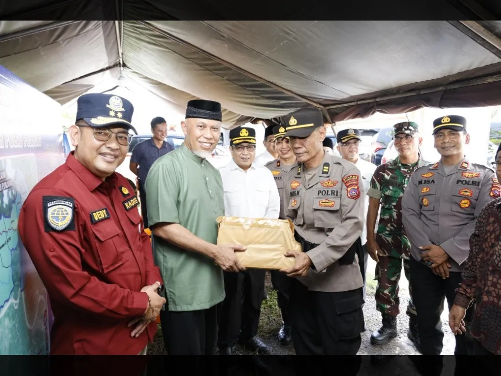 Posko Mudik Lebaran Dharmasraya Ditinjau Gubernur Mahyeldi: Kebijakan Strategis Membuka Masjid bagi Pemudik
