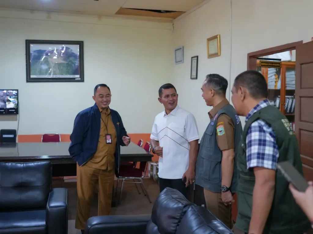 Bupati Solok Jon Firman Pandu terima  Direktur Pendapatan Daerah Direktorat Jenderal Bina Keuangan Daerah Kemendagari