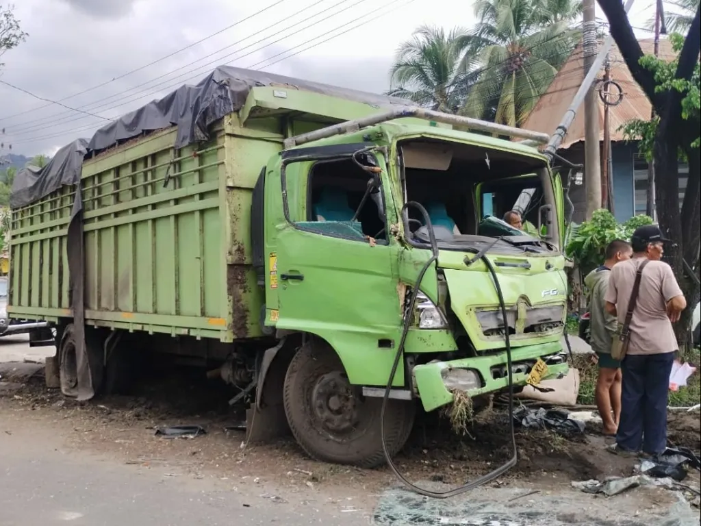 Sopir Truk Penyebab Tabrakan Maut Padang Indarung Resmi Ditetapkan Tersangka}
