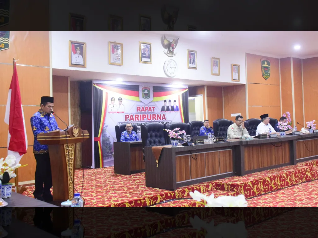 Wabup Candra bacakan Nota Pengantar Penjelasan Bupati Solok terhadap Ranperda Pertanggungjawaban Pelaksanaan APBD Tahun Anggaran 2025.