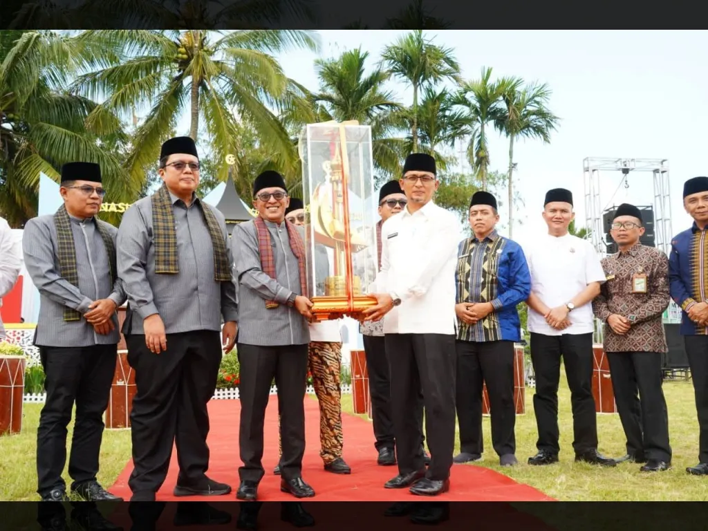 Perebutkan Piala bergilir Bupati Tanah Datar