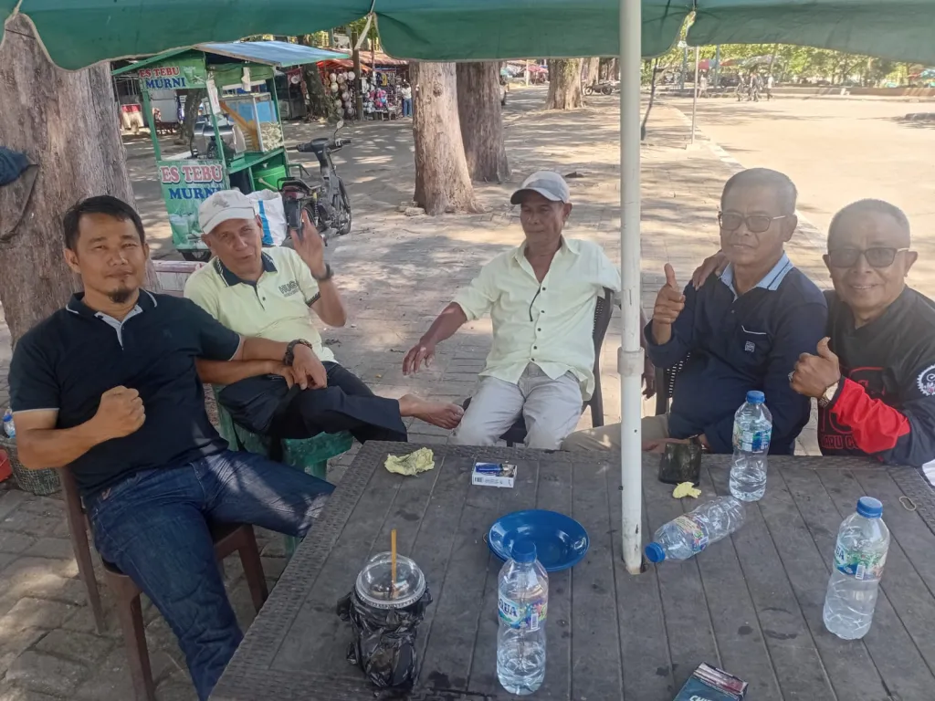 Suasana Raun Tipis-Tipis di Pantai Gondariah
