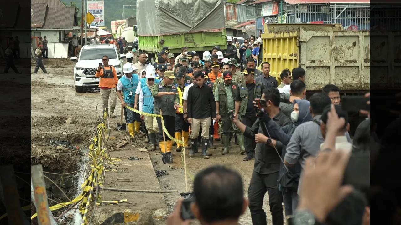 Wapres Gibran tengah mengamati dampak Galodo Arosuka